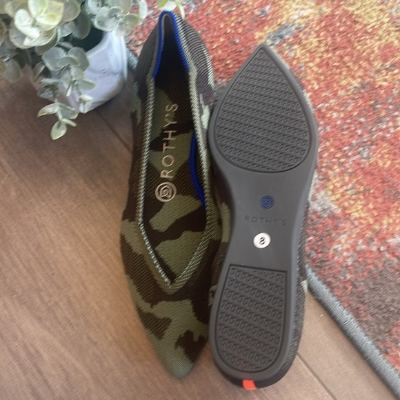 Rothy’s The Point, camouflage green size 8 woman’s shoes - Picture 8 of 12